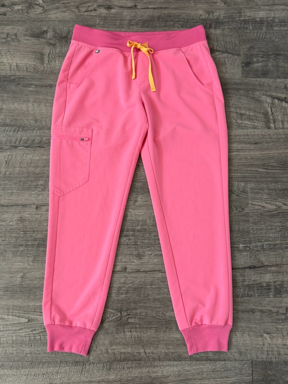 FIGS Zamora Jogger Scrub Pants Neon Pink S Petite Stretch - Picture 2 of 16